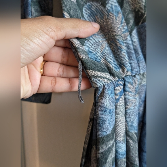 Vintage Dress with pearl buttons (California Looks) - Picture 3 of 8